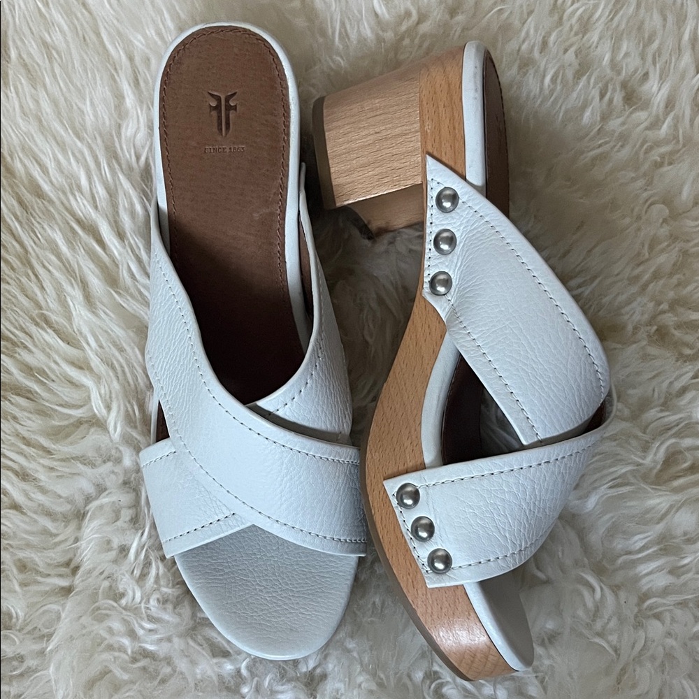Frye Fiona Slide Cross Strap Sandal - White Leather - Size 7.5